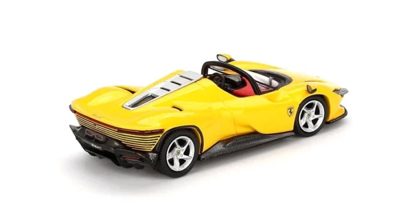 FERRARI DAYTONA SP3 GIALLO MODENA 2024 - Image 3