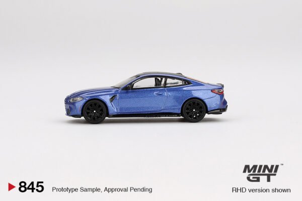 BMW M4 Competition Portimão Blue - Image 2