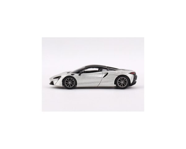 MCLAREN ARTURA ICE SILVER - Image 2