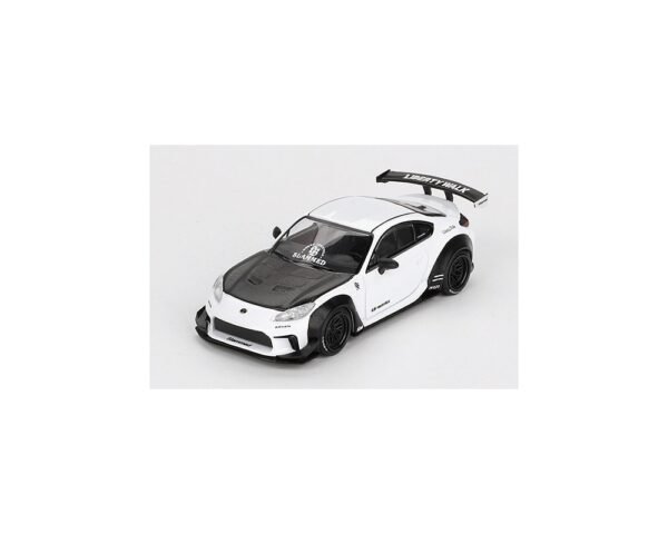 TOYOTA GR86 LB*NATION 2023 WHITE - Image 4