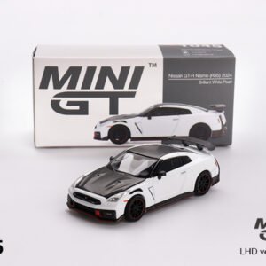 Nissan GT-R Nismo (R35) 2024 - Brilliant White Pearl